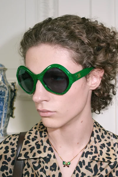 Look 93
